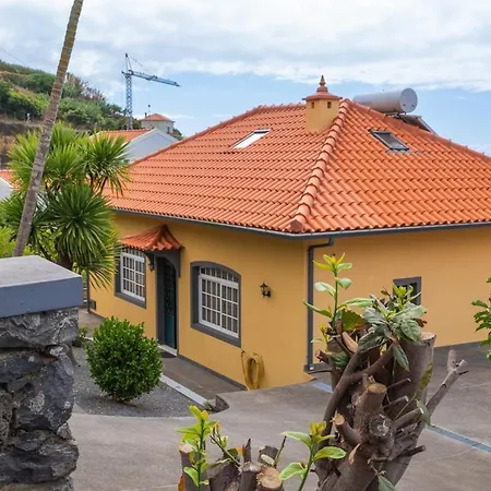 Casa Henriques - With Barbecue *